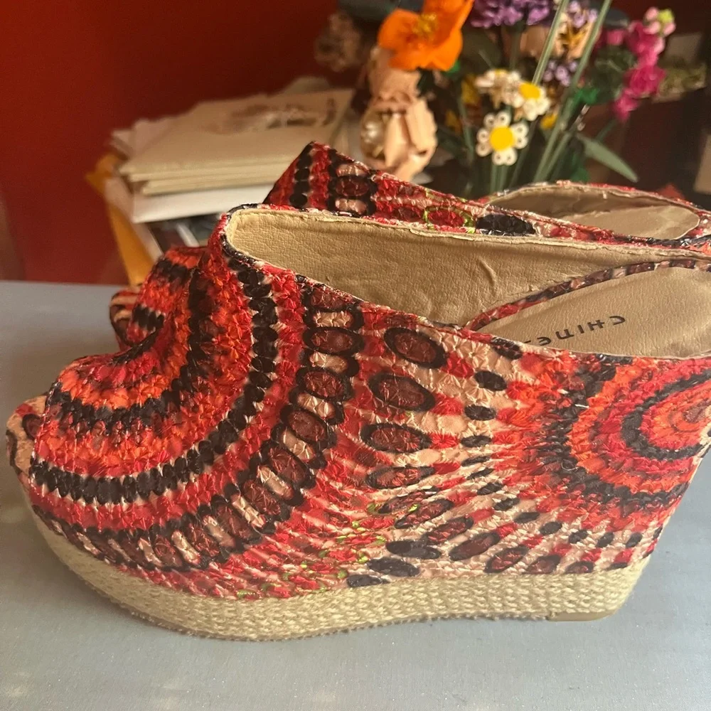 Chinese Laundry Women's Red Orange Patterned Espadrille Wedge Sandal